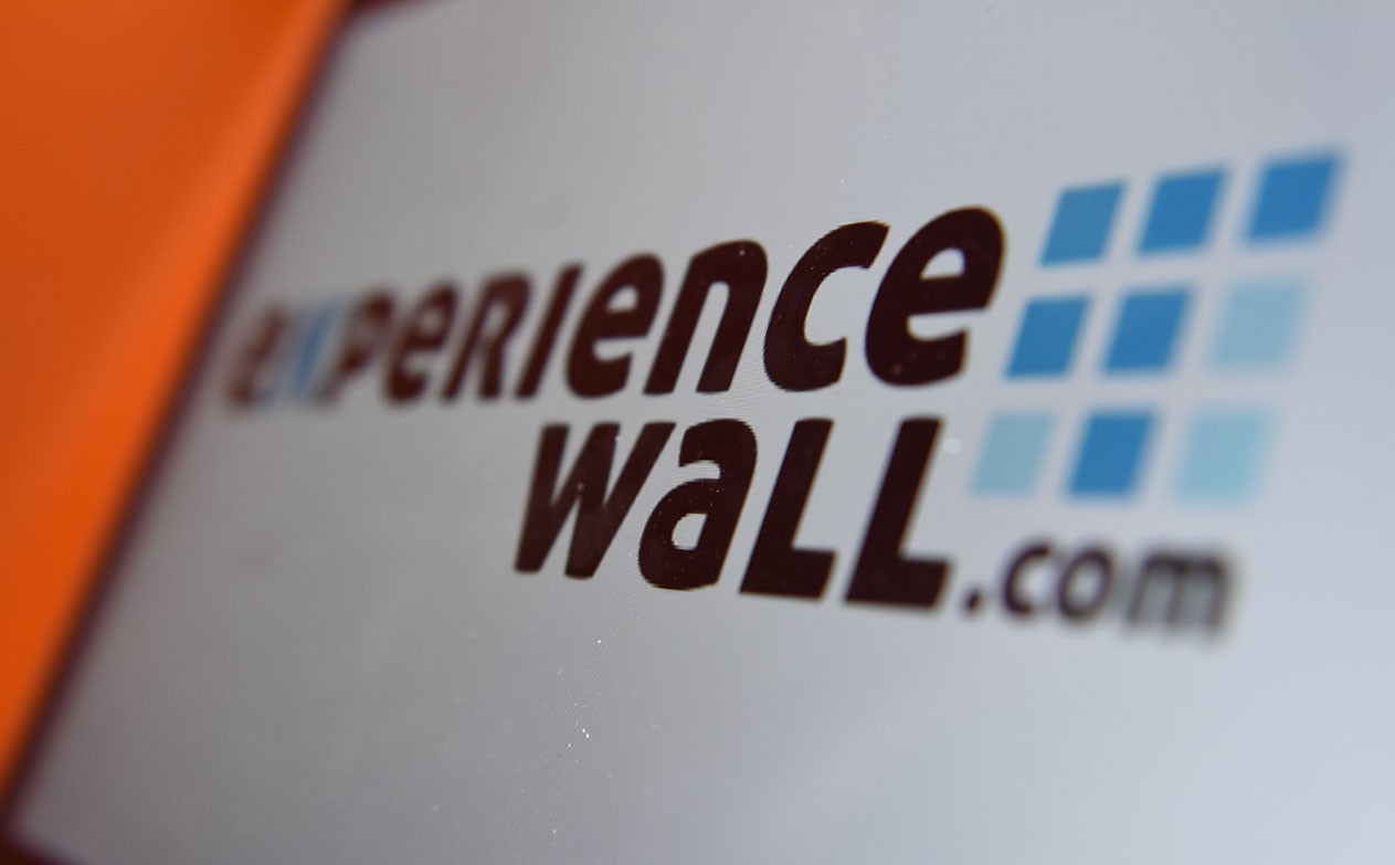 Experience Wall Screenshot